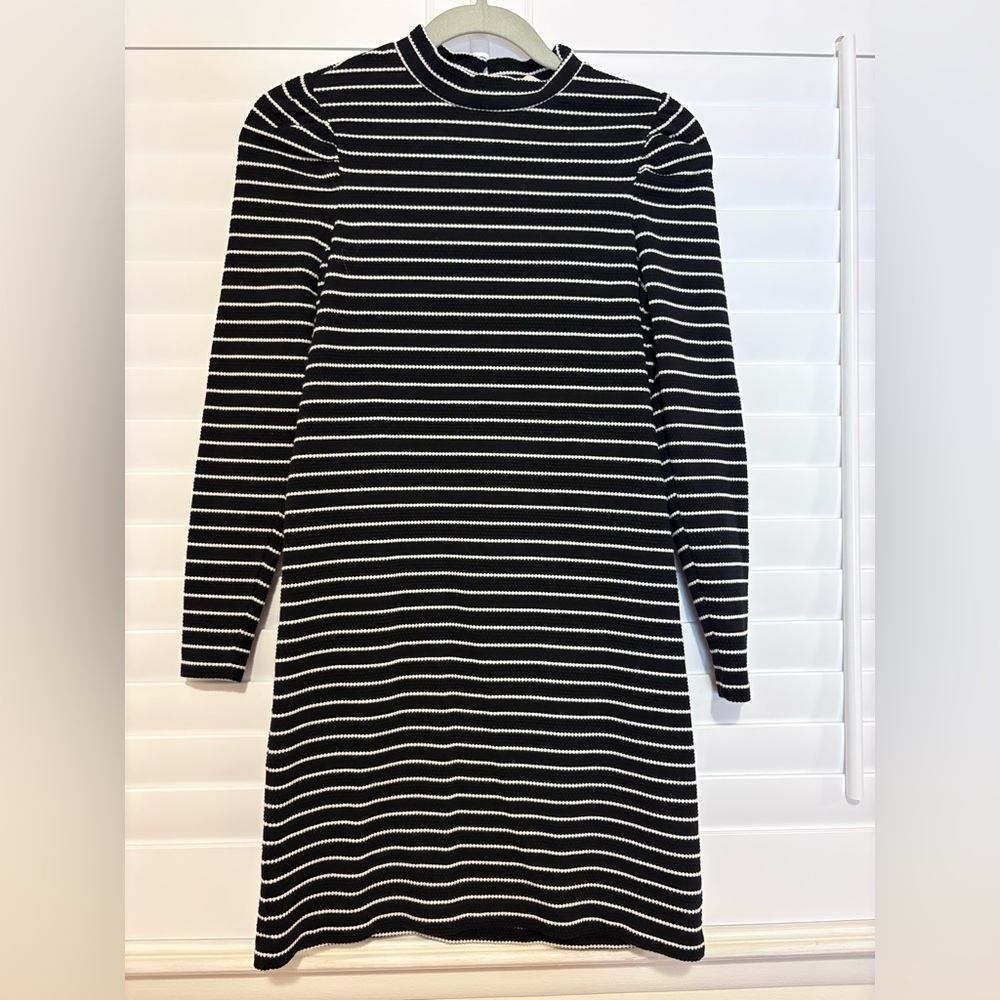 LOFT Black and White Long Sleeve Dress